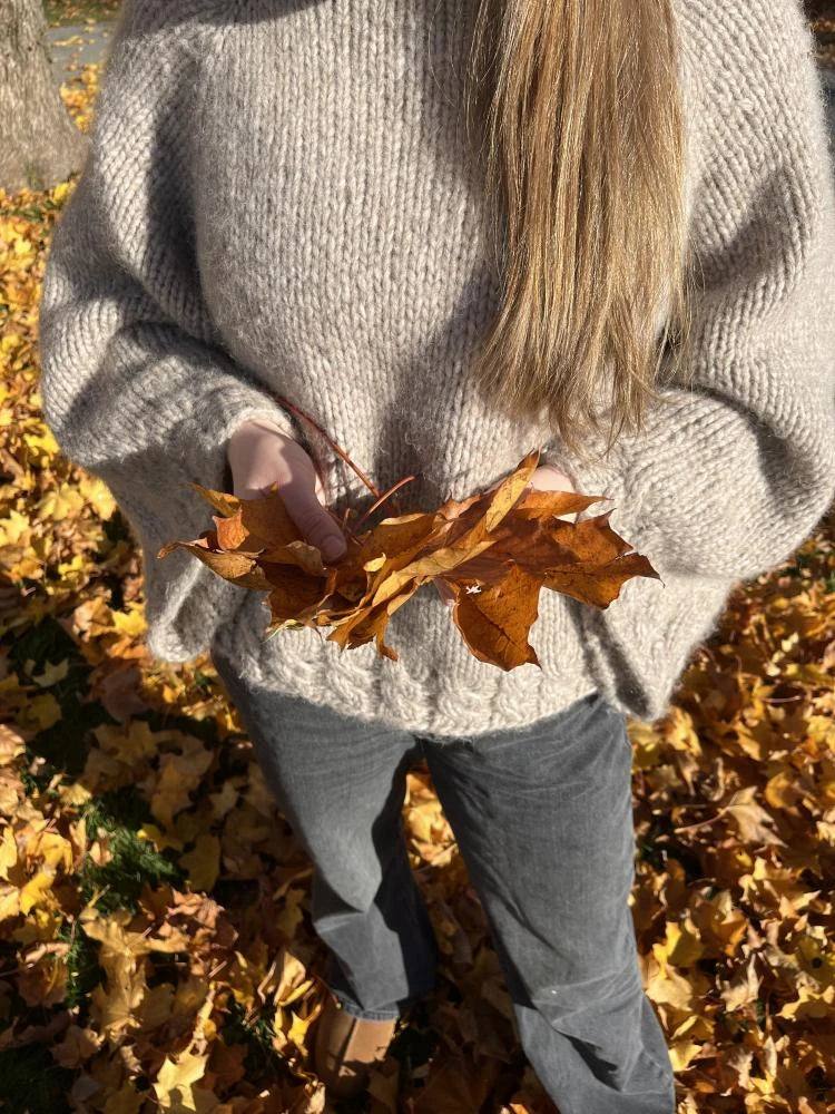 Lorelai sweater
